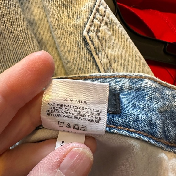 Denim cutoff short size 10 by EXPRESS - Picture 4 of 5